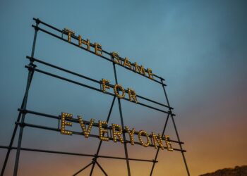 Words of Wisdom: Inspirational Quotes from Historical Figures