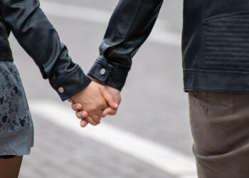 Love in Bloom: Inspiring New Relationship Quotes to Ignite Your Romance